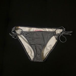 Victoria’s Secret bow bikini size small